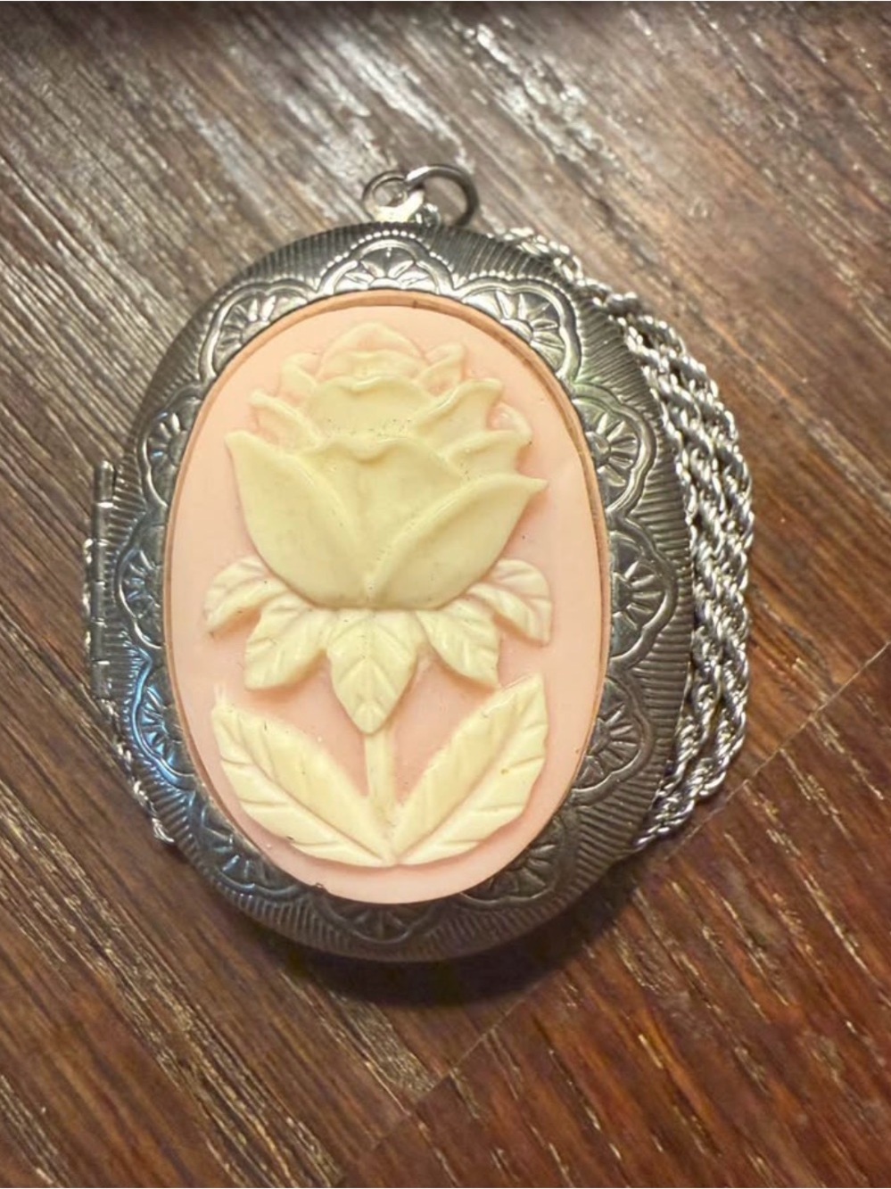 Vintage-Inspired Pink Cameo Flower Locket Necklace